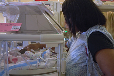 Thumbnail image for "Cuidado del Bebé Prematuro: No es lo Que Esperaba"