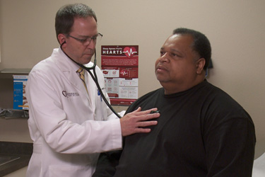 Thumbnail image for "Tratamiento para la Insuficiencia Cardíaca: Medicamentos, Dispositivos y Cirugía"